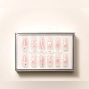 NIB Pink White Bow Blushing Beauty Nail Reformation 30 Long Coffin Shape Press